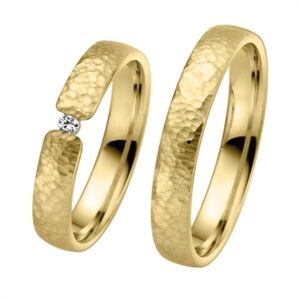 BARTOLI First vielsesringe i Guld med Diamant 0,04 ct - 4 mm