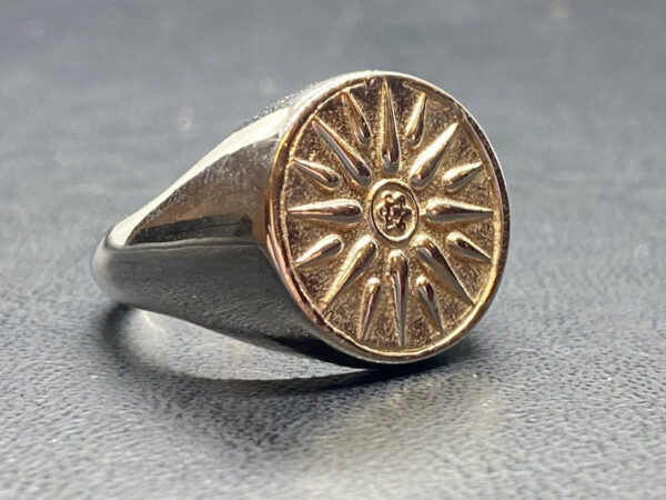 Unisex sølvring med sol- og stjerne symbol, 47