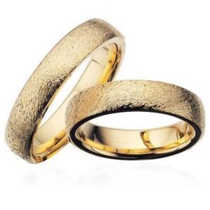 Vielsesringe - Guldringe 8kt. rustik i 5mm og uden sten