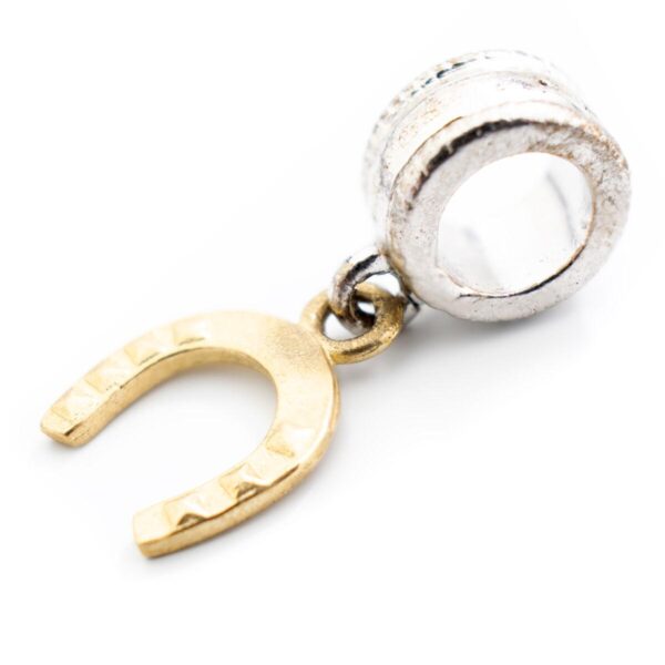 Charm - gylden hestesko, sterling sølv, 1 cm