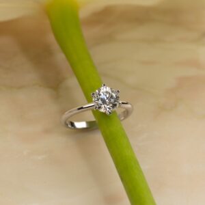 CLASSIC SOLITAIRE 6-PRONG DIAMOND RING - 1.5ct - WG - Ring - Sisi Copenhagen